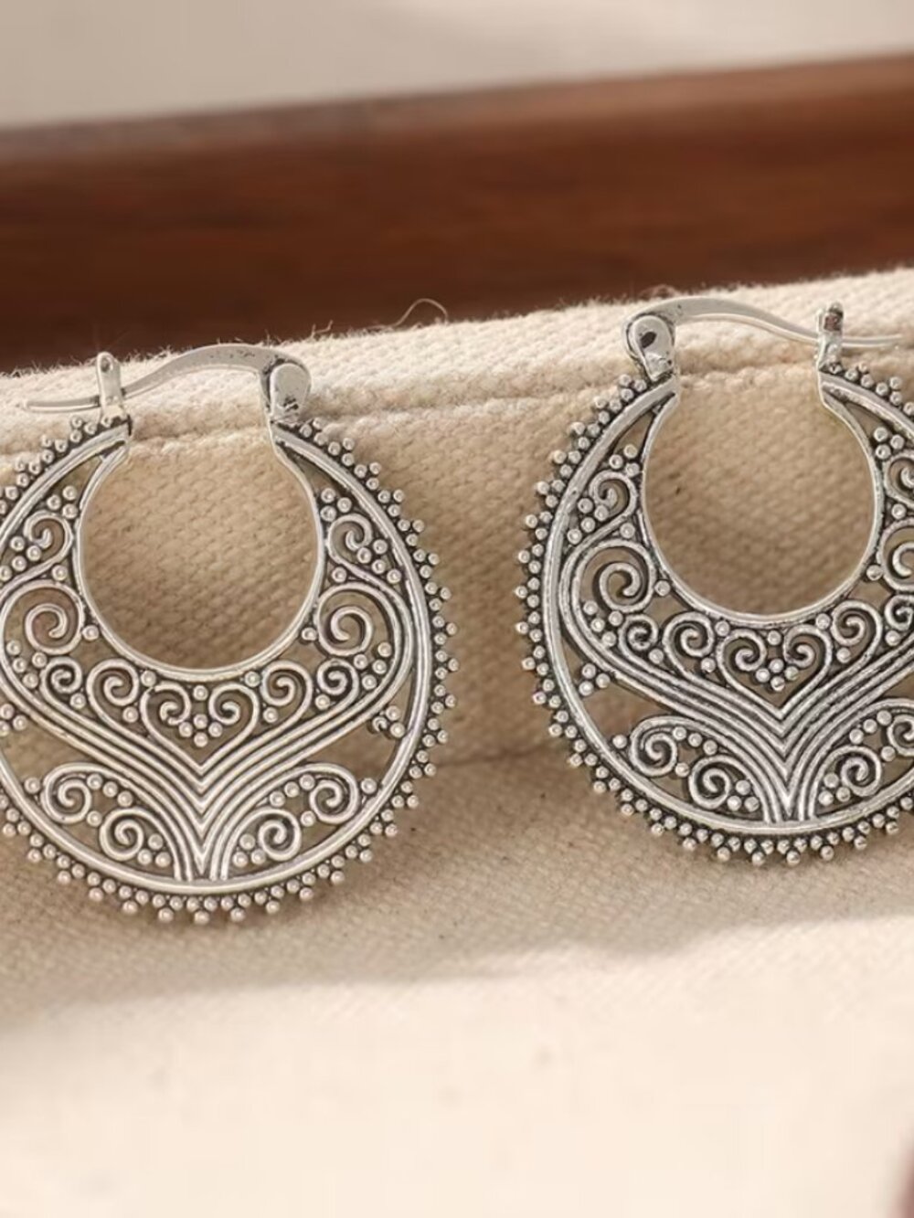 14K White Gold Womens Hanging Drop Etched Hoop Earrings New 14 K Silver Jewelry